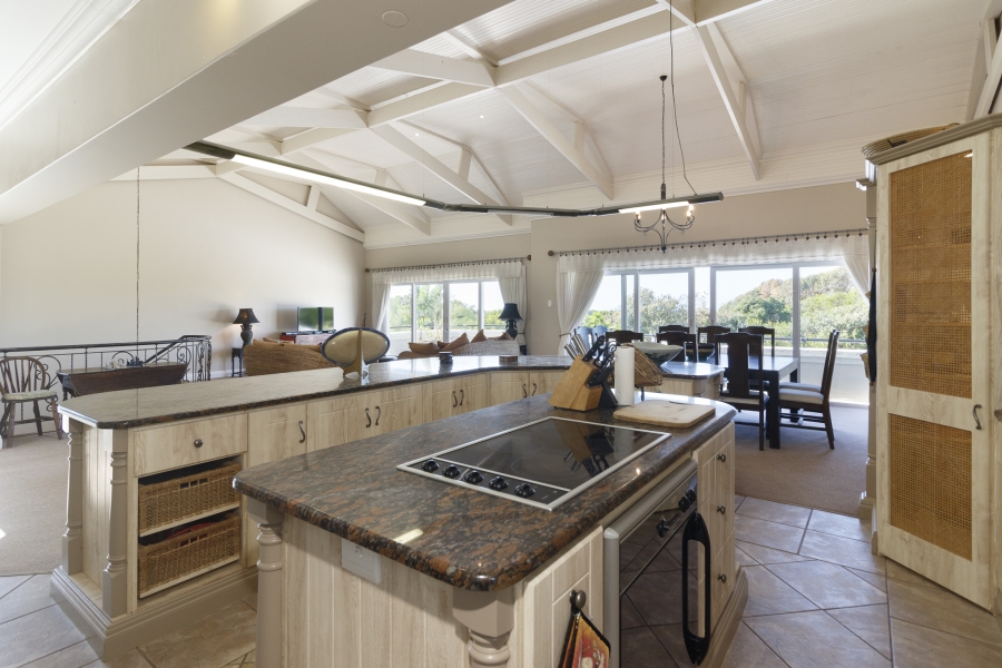 6 Bedroom Property for Sale in Royal Alfred Marina Eastern Cape